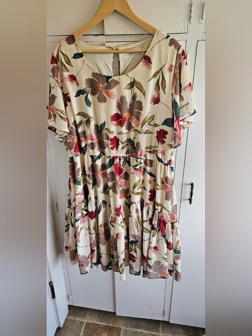 Floral Tiered Midi Dress - Cream with Pink & Green Floral Size 20